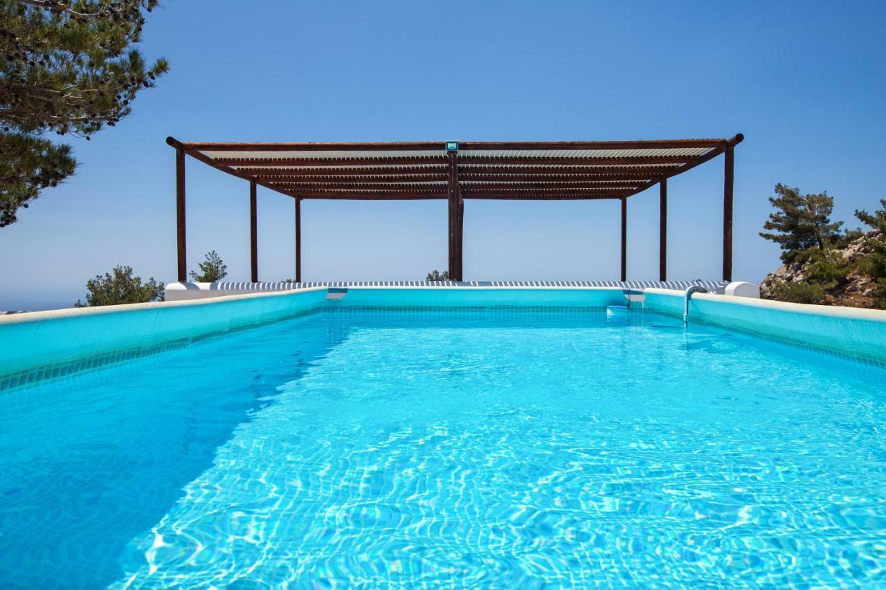 Villa M - Villa With Private Pool And Yard Anatoli  Luaran gambar